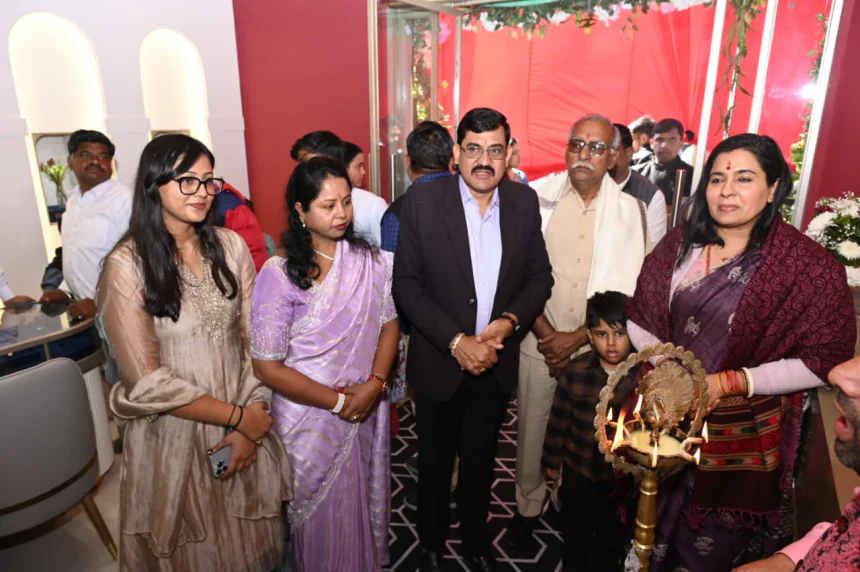 सेलिब्रिटी मौजूदगी में जयश्री ज्वेलर्स के दूसरे आउटलेट का उद्घाटन, लॉन्च इवेंट रहा खास